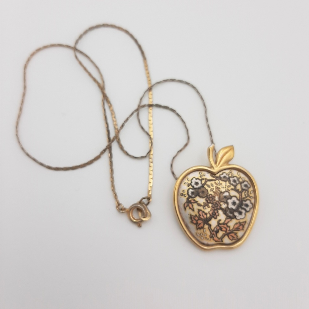 Vintage Damascene Reed & Barton Gold Necklace - Picture 6 of 6